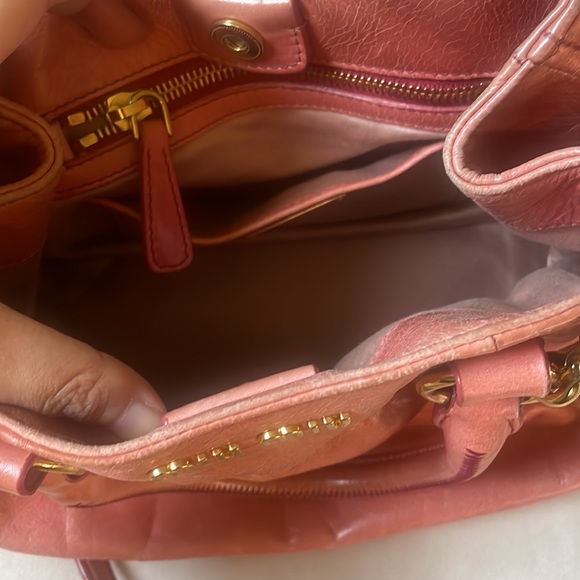 Miu Miu Bow Bag in Pink Vitello Lux Top Handle Cross Body Satchel Barbiecore - Picture 4 of 6